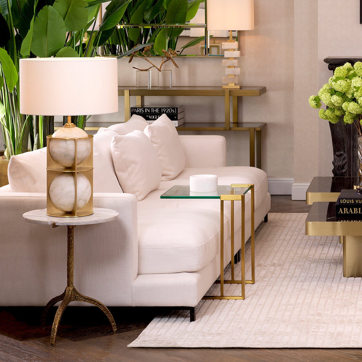 White Marble Side Table Cortina | Eichholtzmh.com