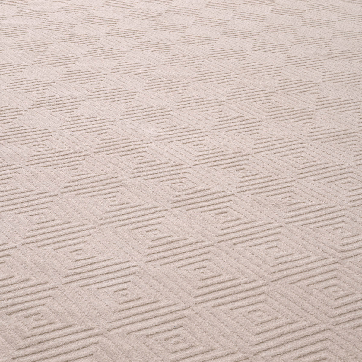 Beige Outdoor Carpet 10' x 13' Linara | Eichholtzmh.com