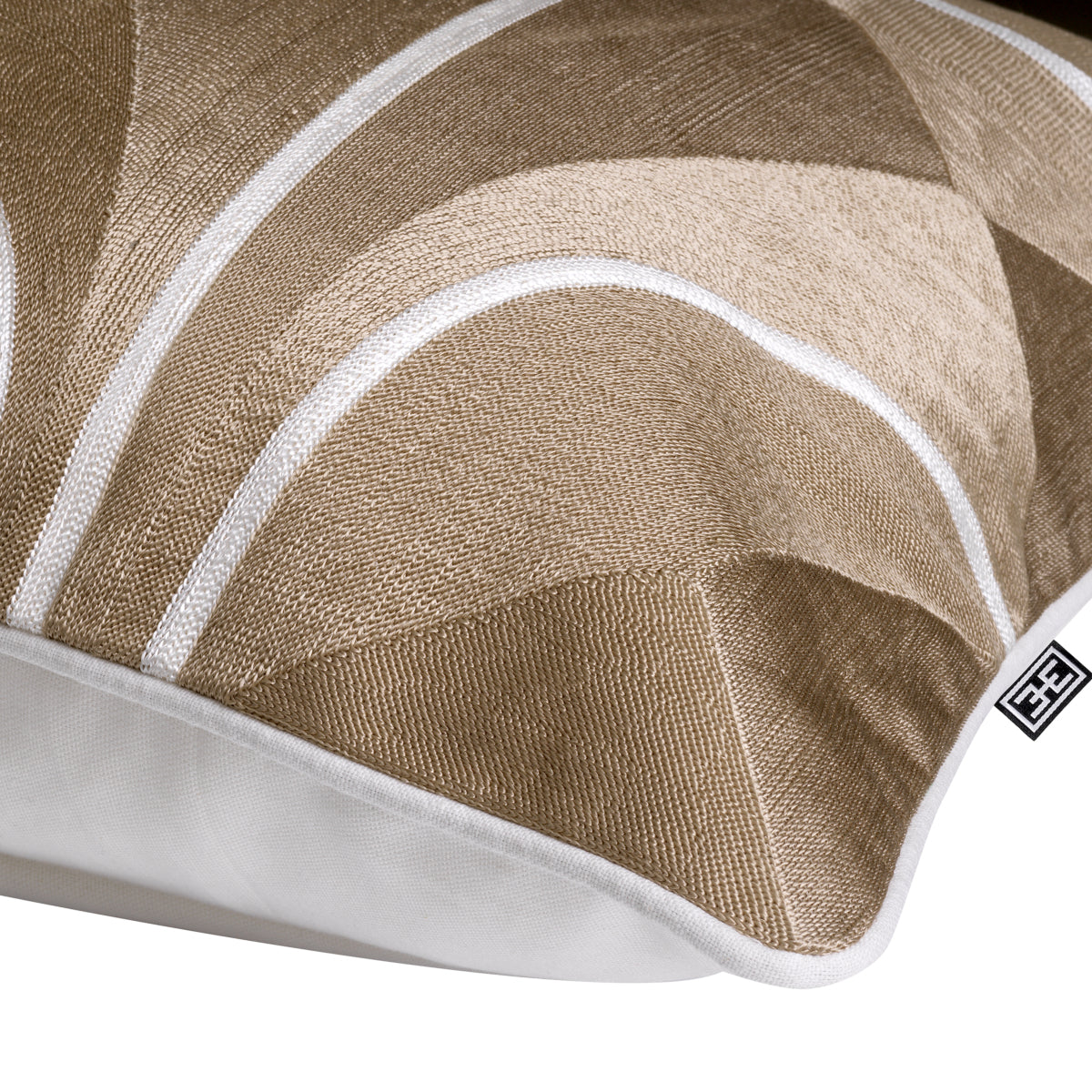 Beige Geometric Pattern Cushion Sabrosa
