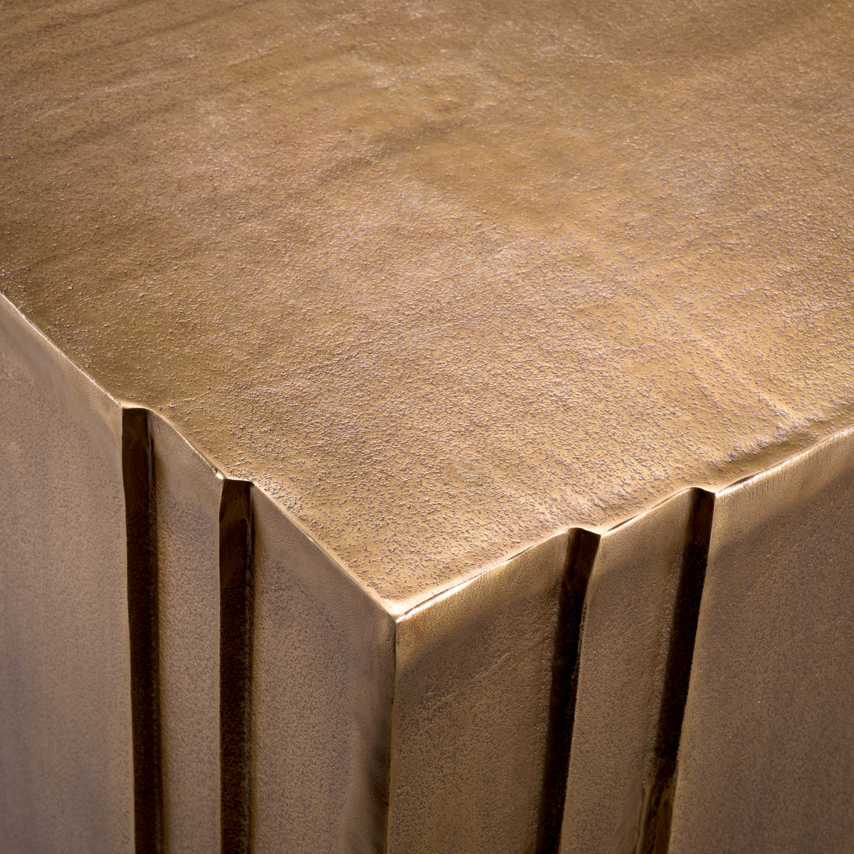 Brass Square Side Table Gubbio | Eichholtzmh.com