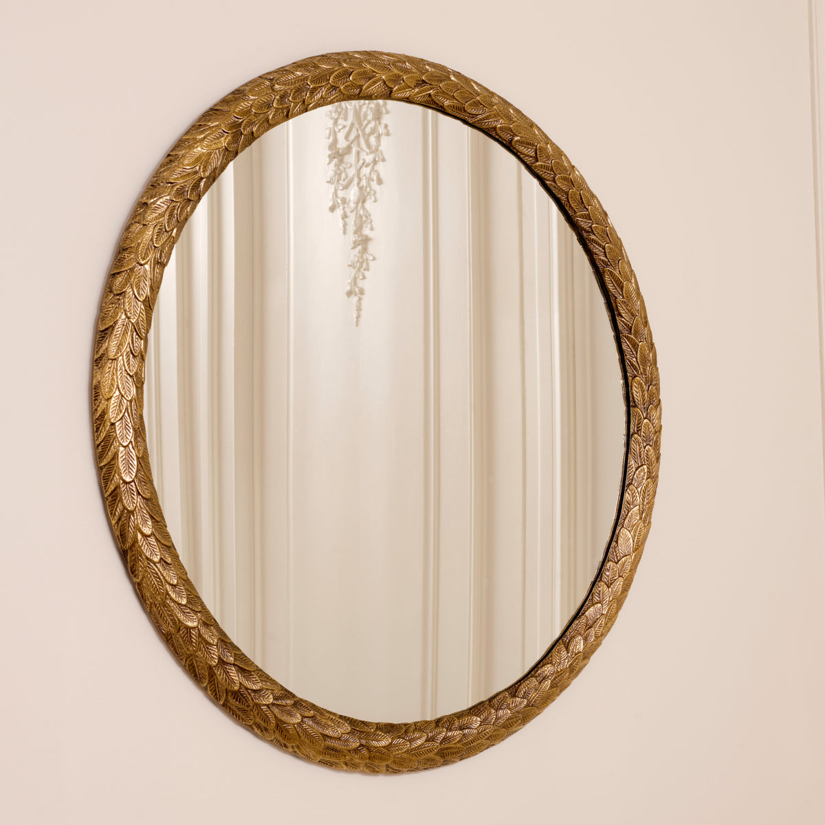 Leaves Patterned Oval Mirror Soave | Eichholtzmh.com