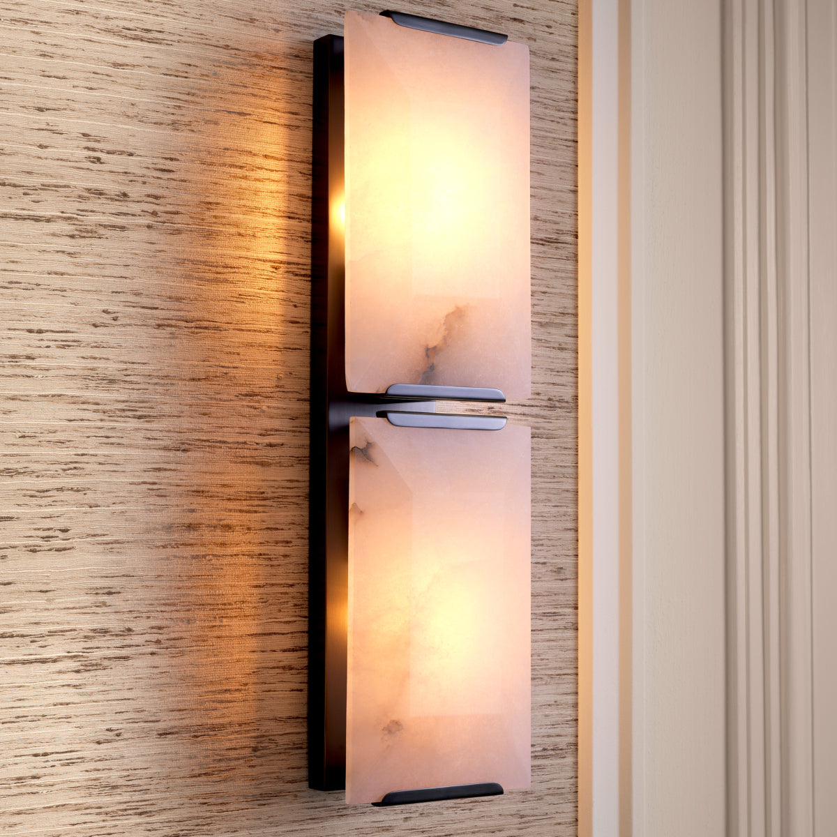 Alabaster Wall Lamp Ortiz | Eichholtzmh.com