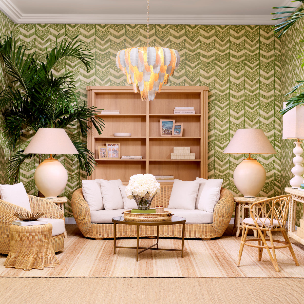 Natural Rattan Side Table Rolph | Eichholtzmh.com