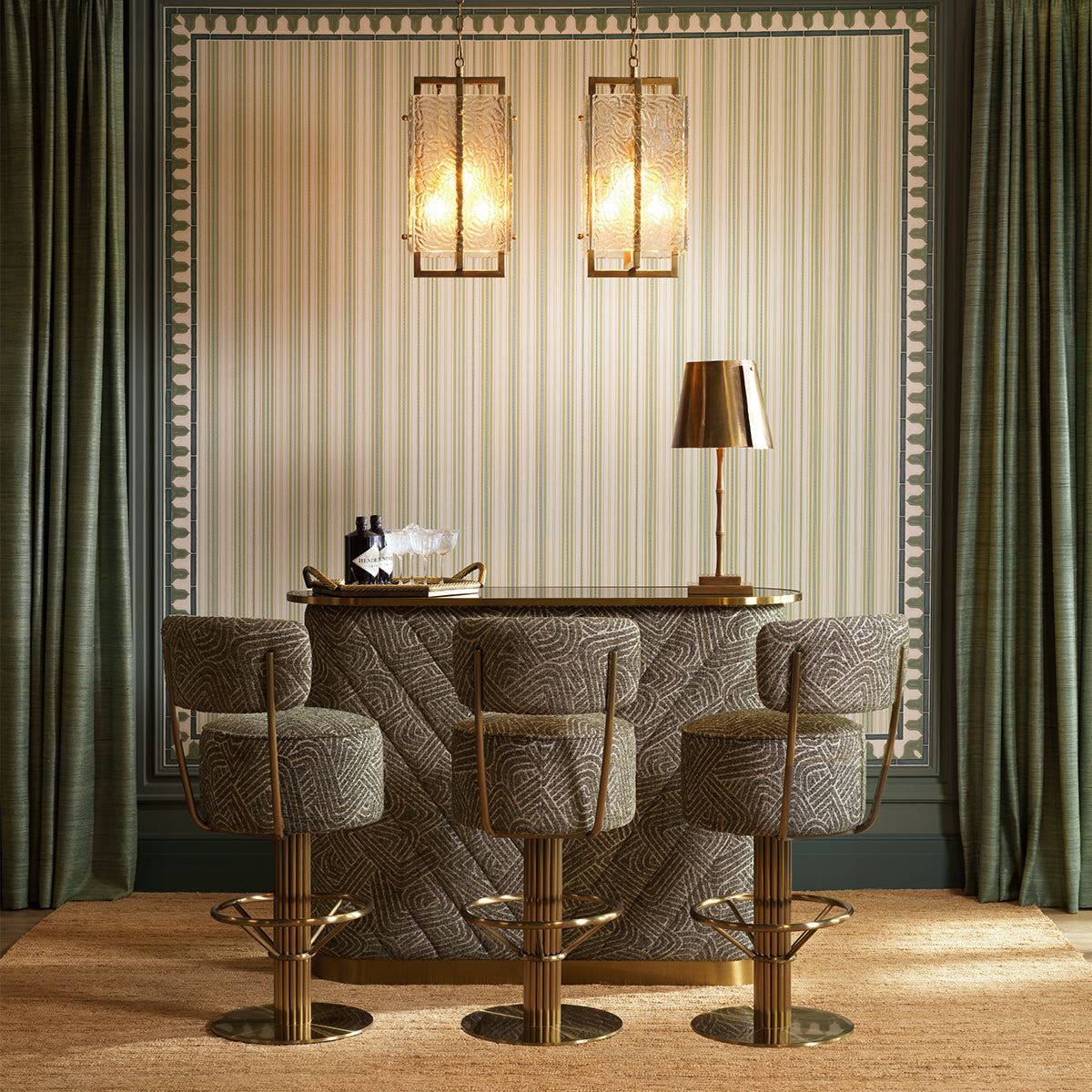 Gold Glass Pendant Light Solara | Eichholtzmh.com