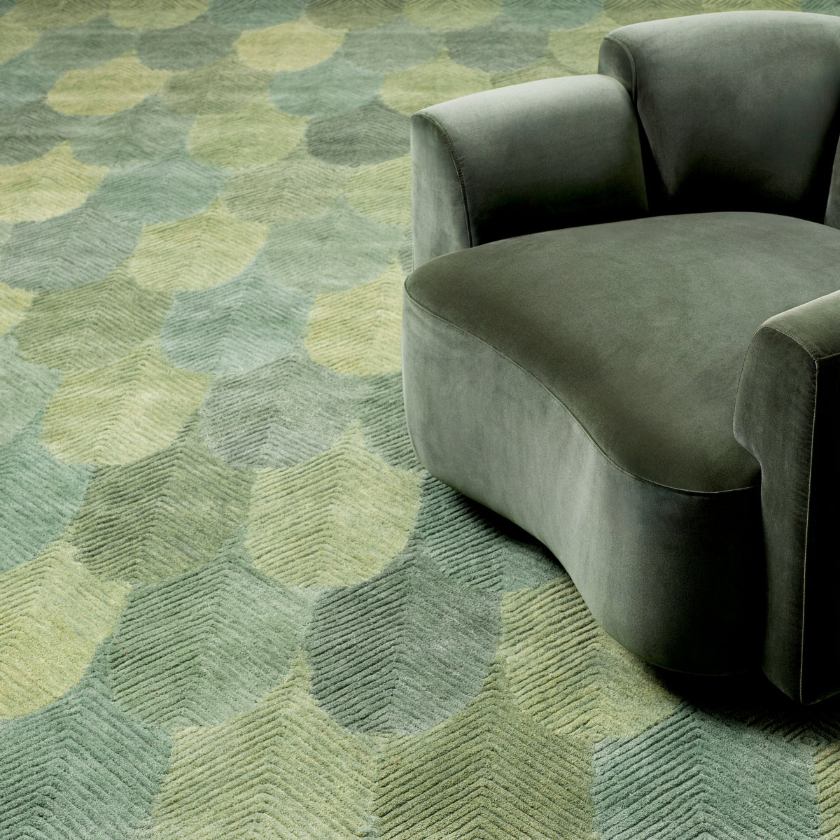 Green Wool Carpet 6'5' x 10' Mayfield