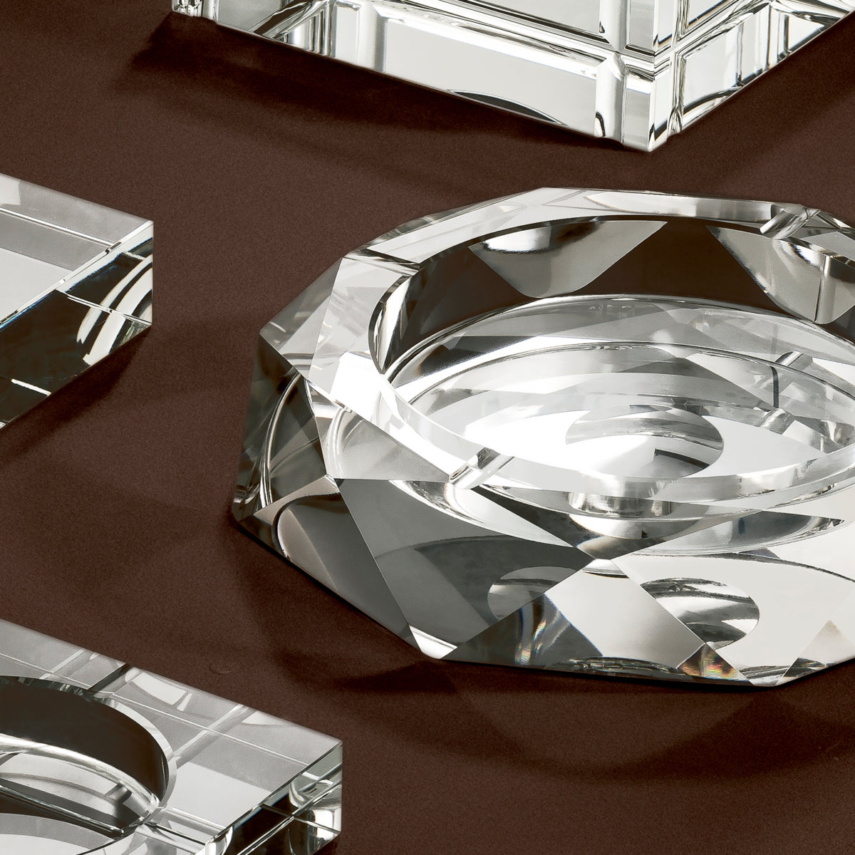 Crystal Glass Ashtray Bruce | Eichholtzmh.com