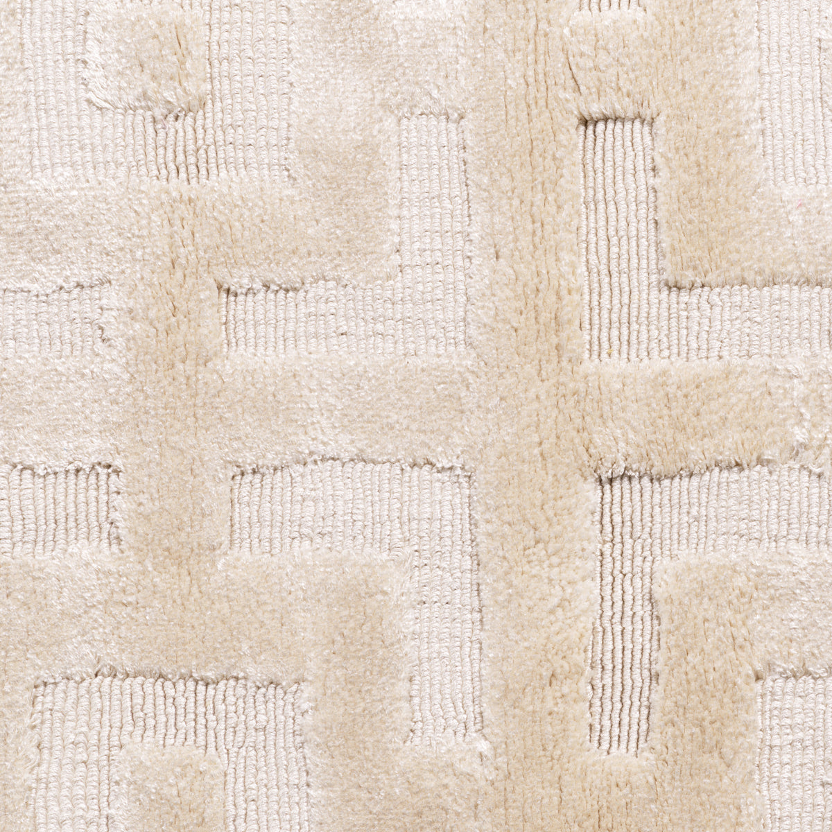 Cream Woven Viscose Carpet 7' x 10' Reeves