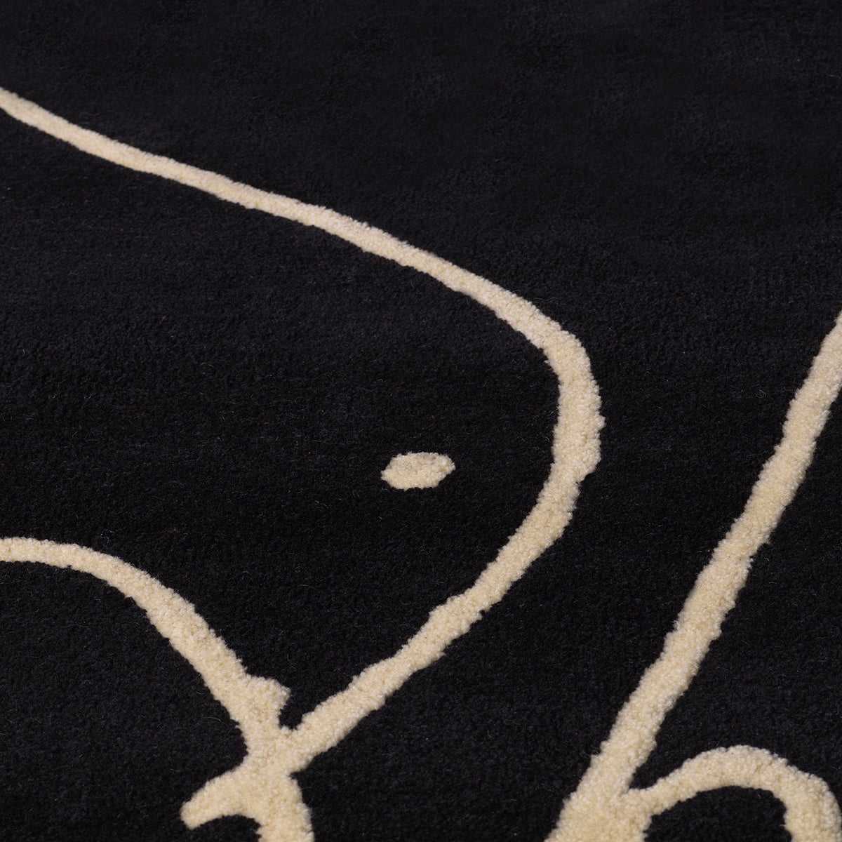 Rug Piccione black off-white 300 x 400 cm