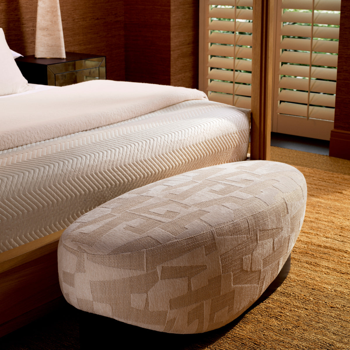 Brooklyn Sand Oval Bench Raymond | Eichholtzmh.com