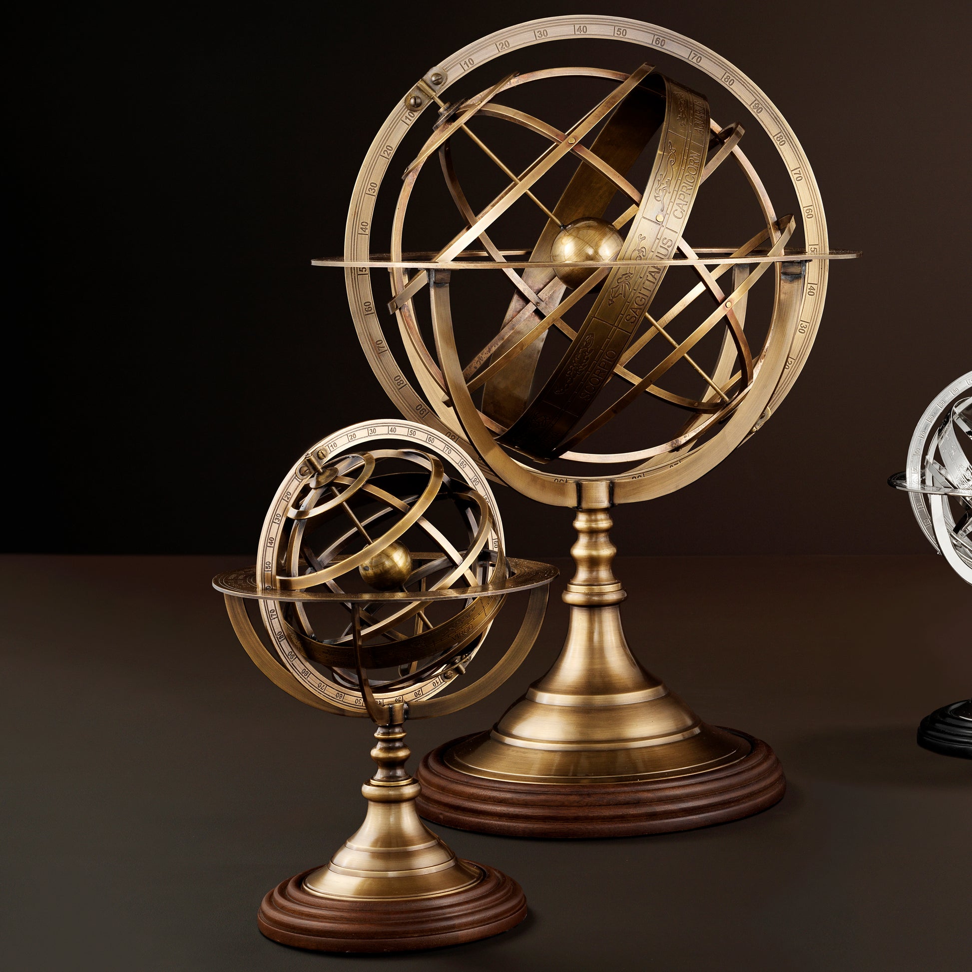 Antique Brass Globe L | Eichholtzmh.com