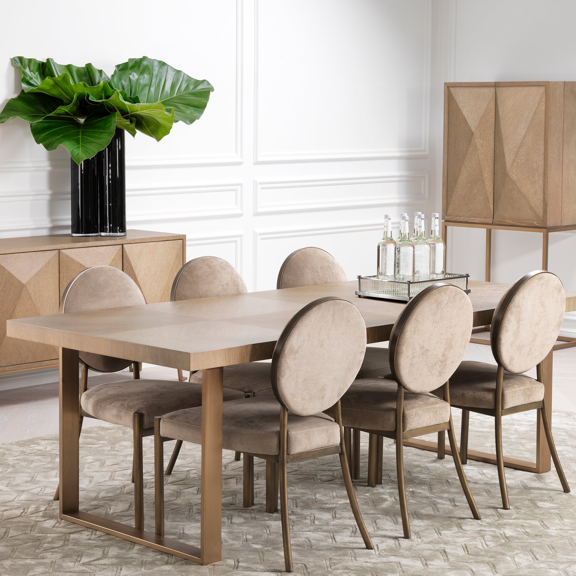 Wooden Dining Table Remington | Eichholtzmh.com