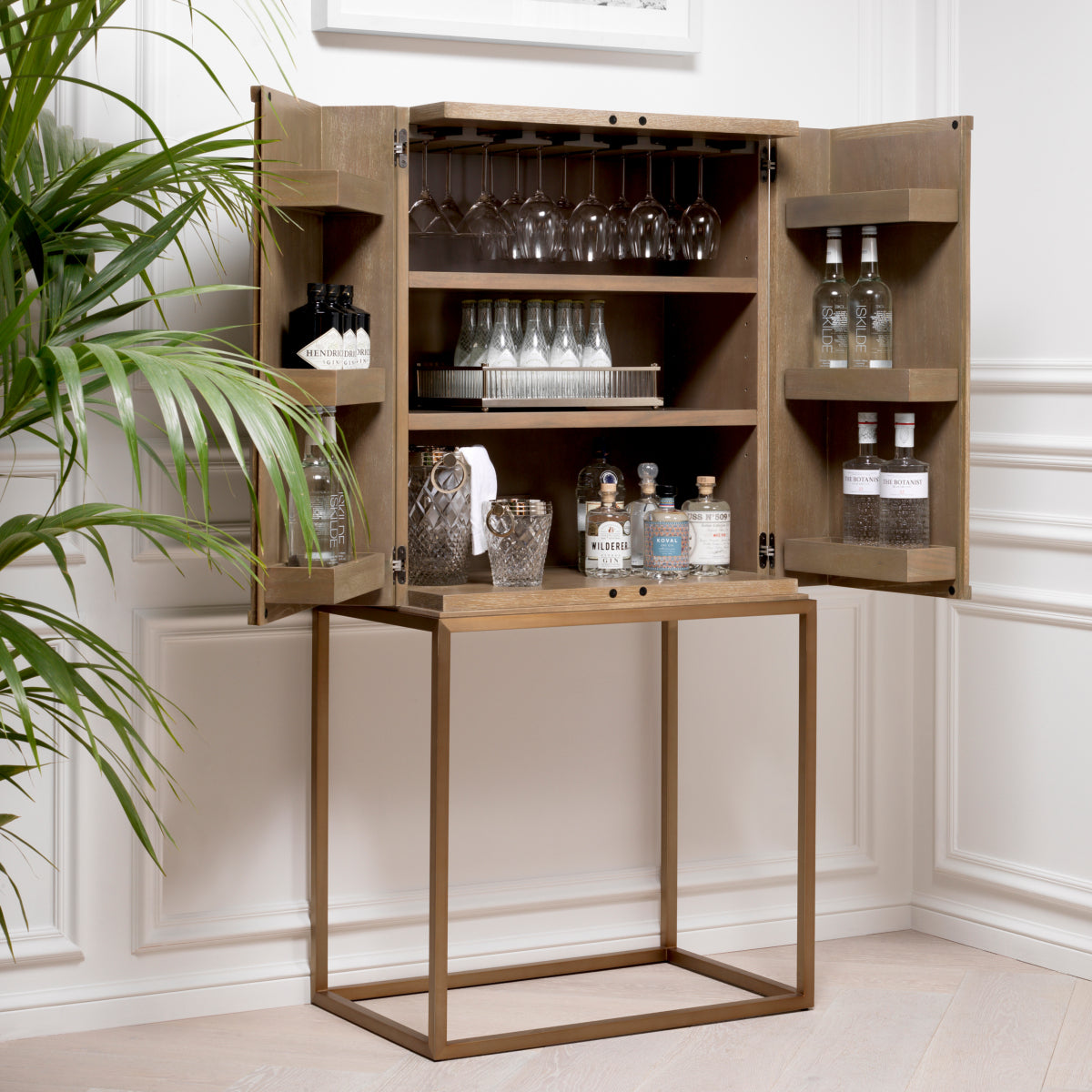 Mid-Century Bar Cabinet Highland | Eichholtzmh.com