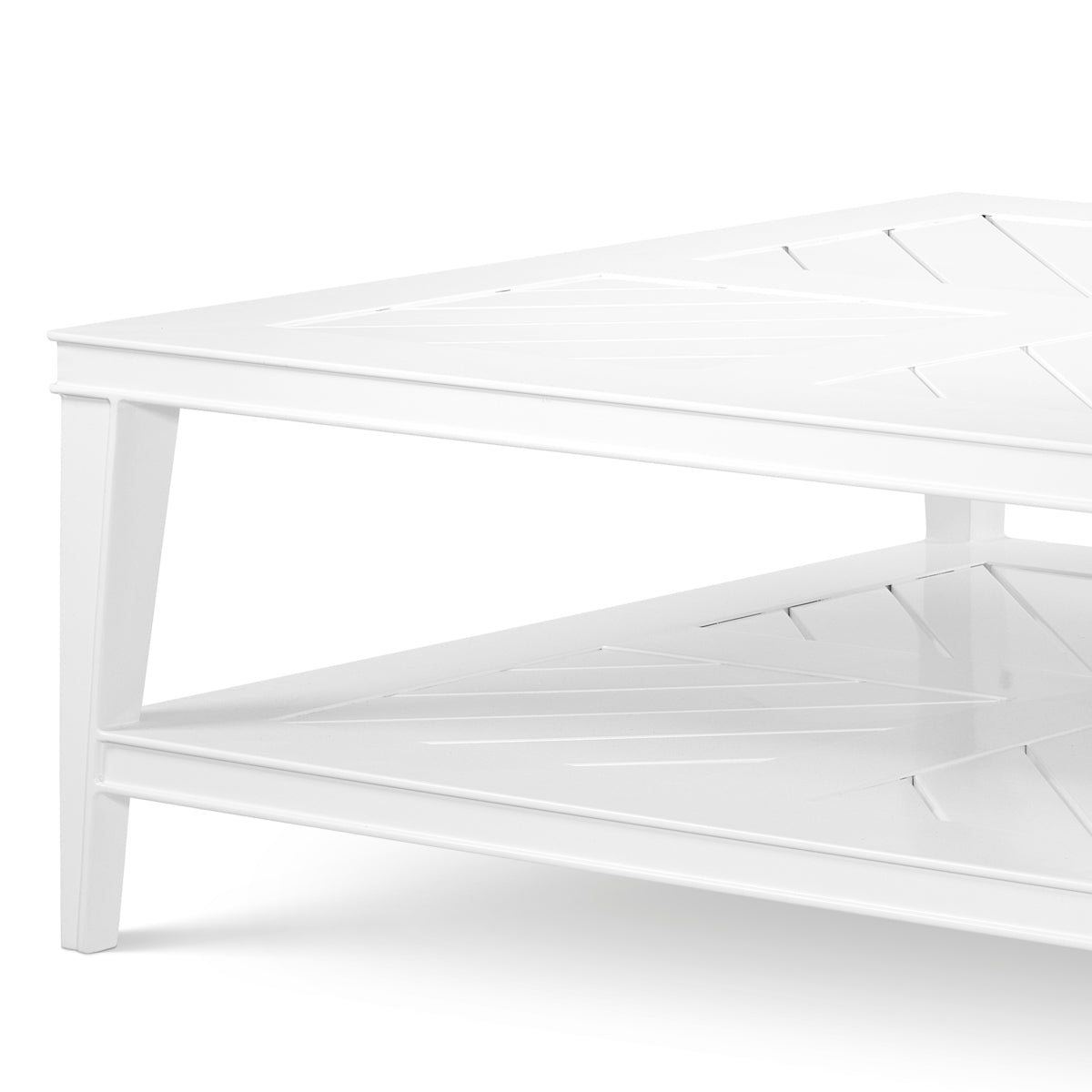 Square Outdoor Table Bell Rive | Eichholtzmh.com