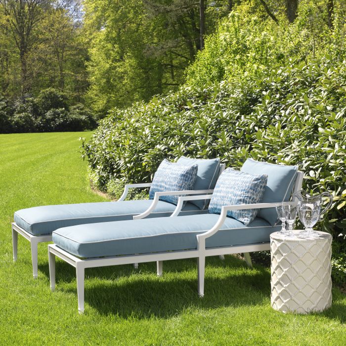 Outdoor Daybed Bella Vista white sunbrella mineral blue