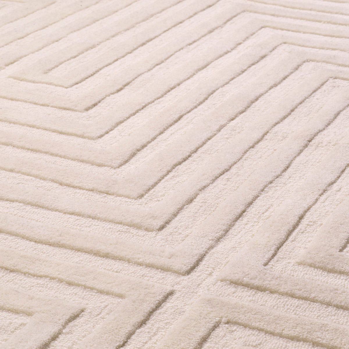 Off-White Wool Carpet Breck | Eichholtzmh.com