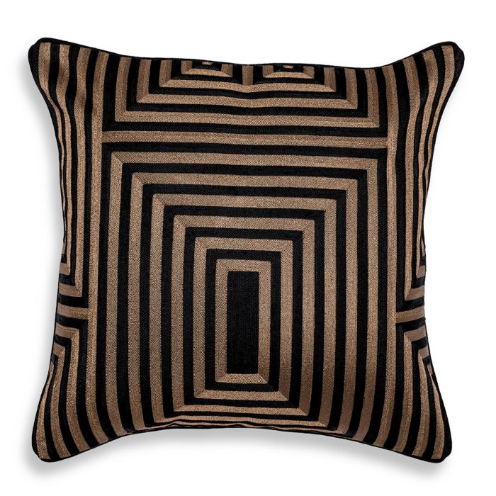 Cushion Spray square black gold