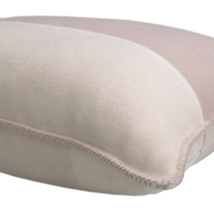 Cushion Thana L off white