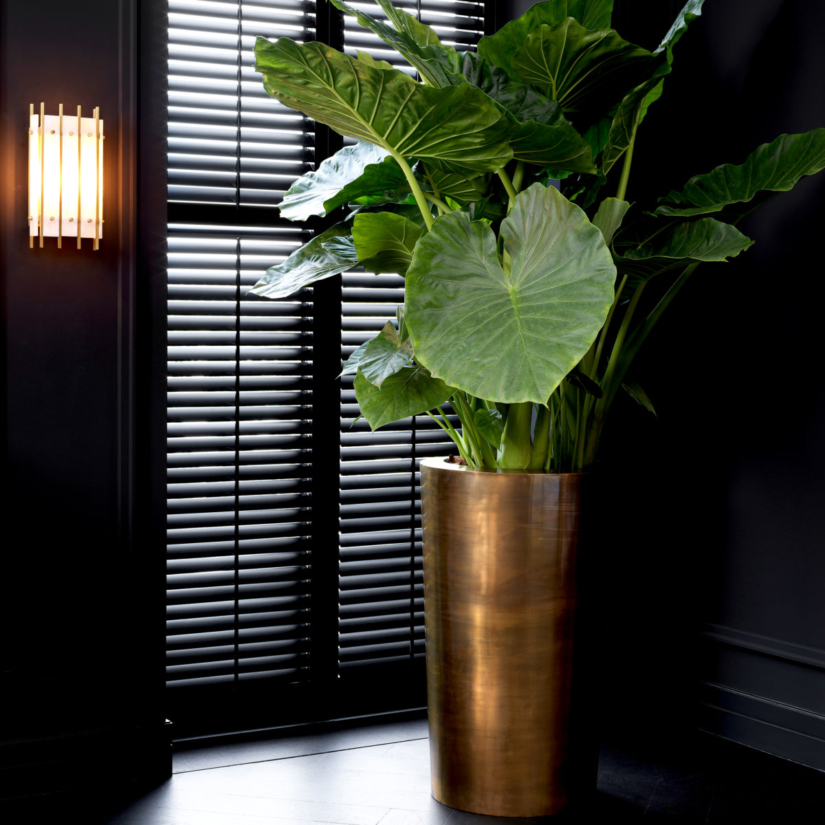 Vintage Brass Planter Maddox | Eichholtzmh.com