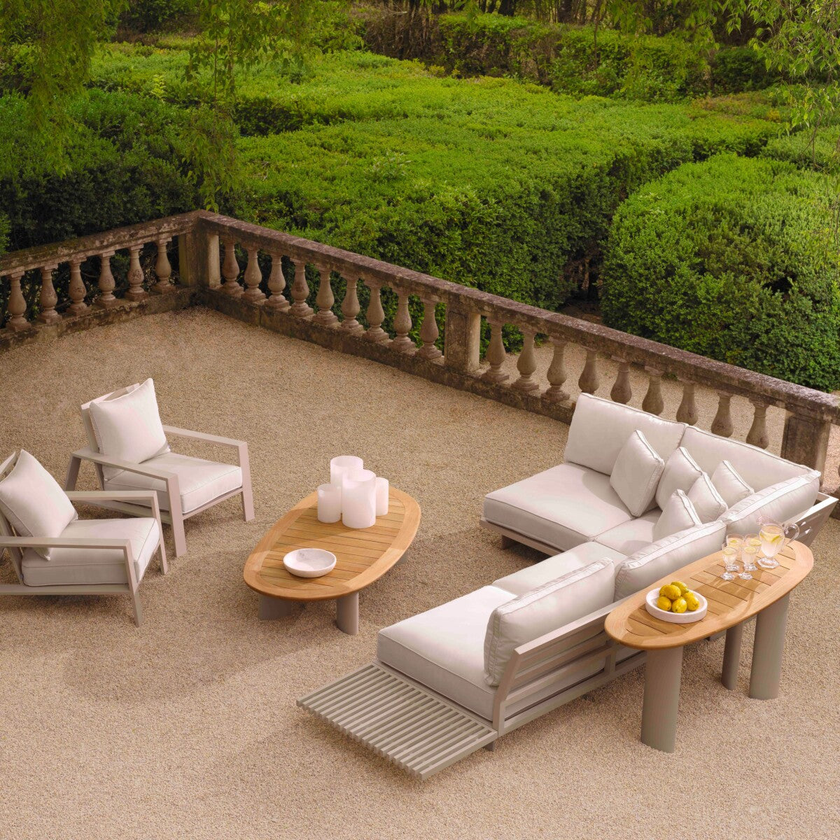 Outdoor Coffee Table Free Form | Eichholtzmh.com 