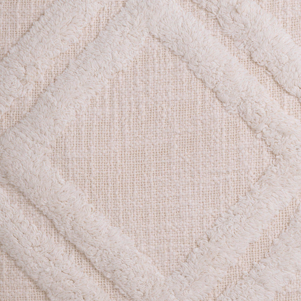 Off-White Geometric Cushion Maris | Eichholtz Manhattan