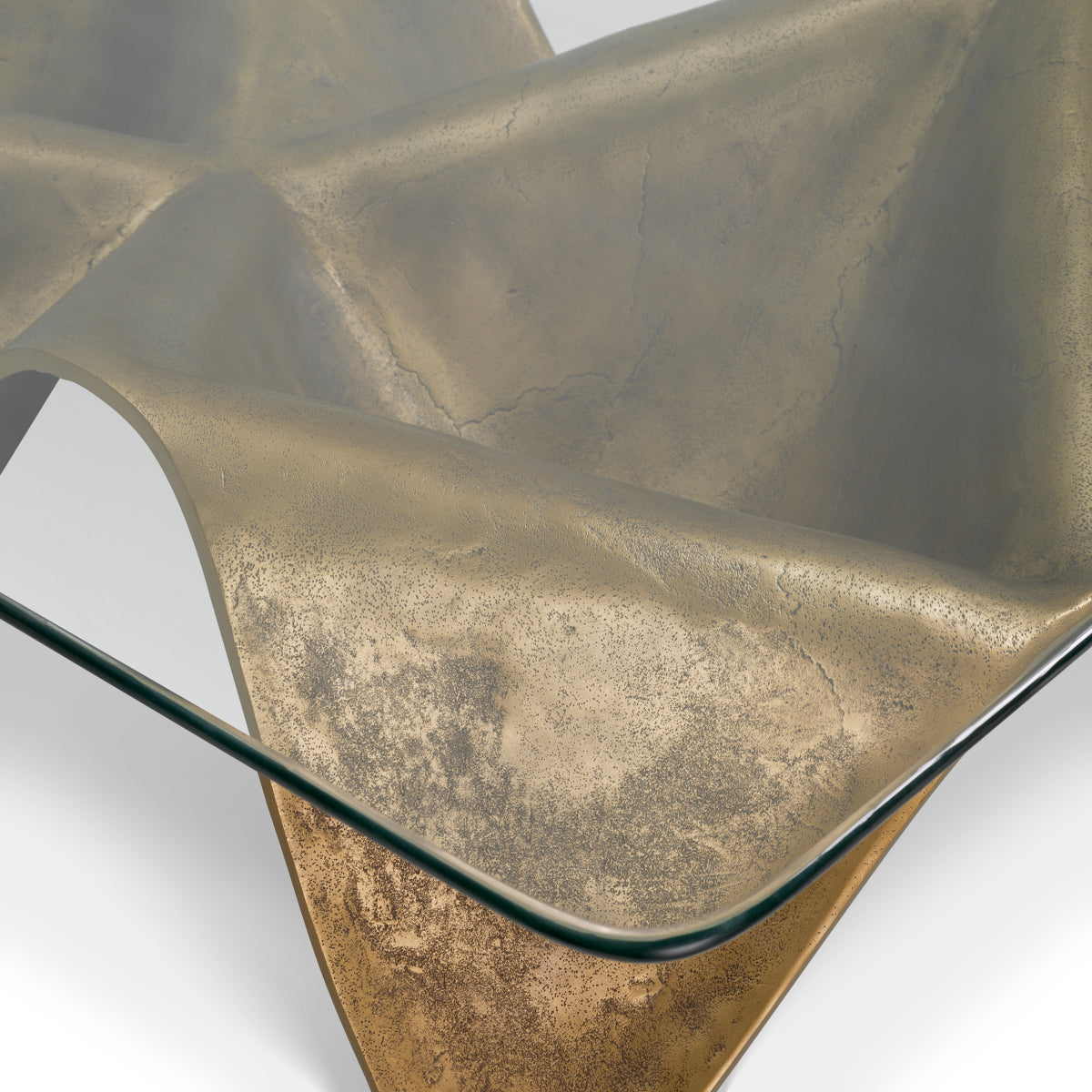 Wavy Vintage Coffee Table Angelico | Eichholtzmh.com 