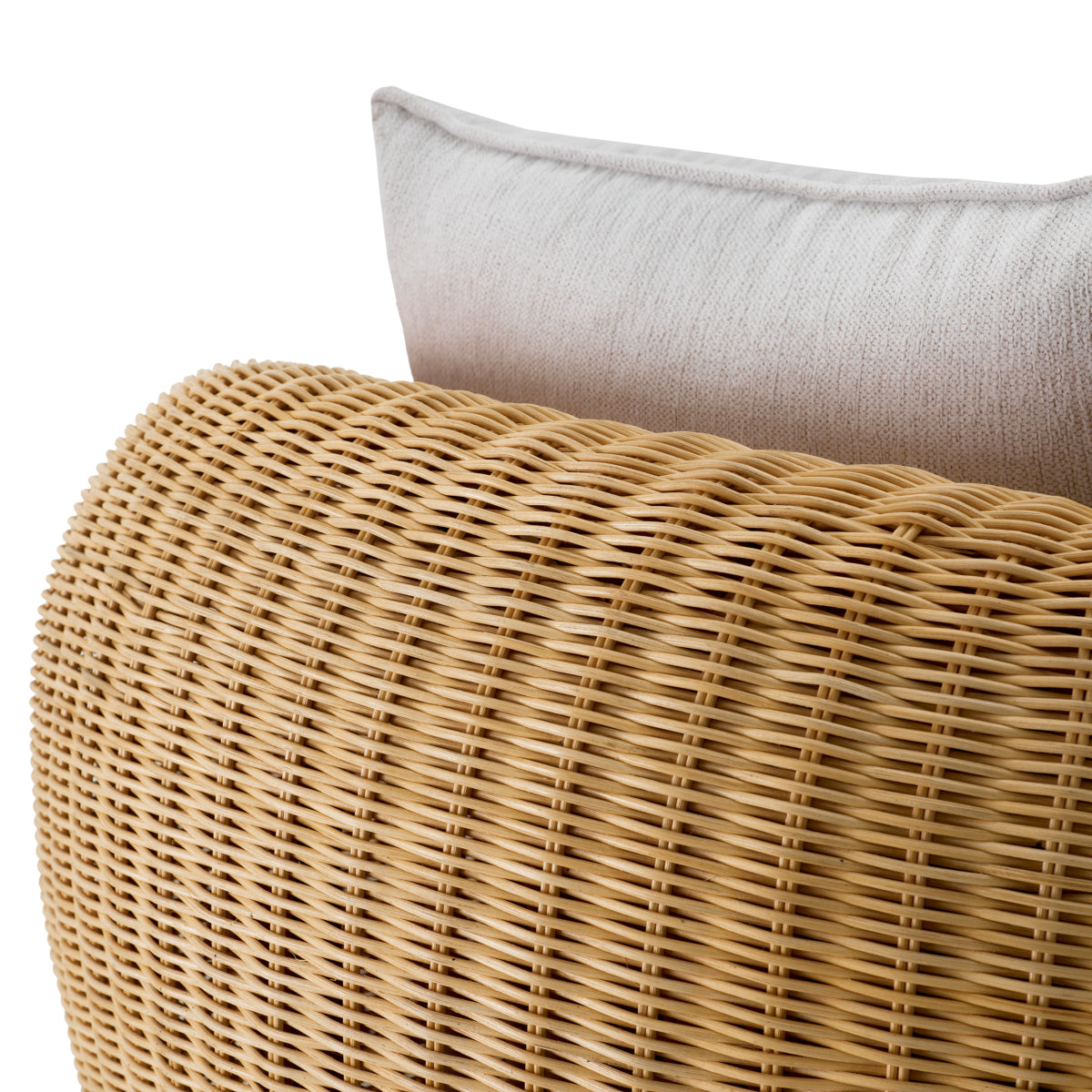 Curved Natural Rattan Chair Rafael | Eichholtzmh.com