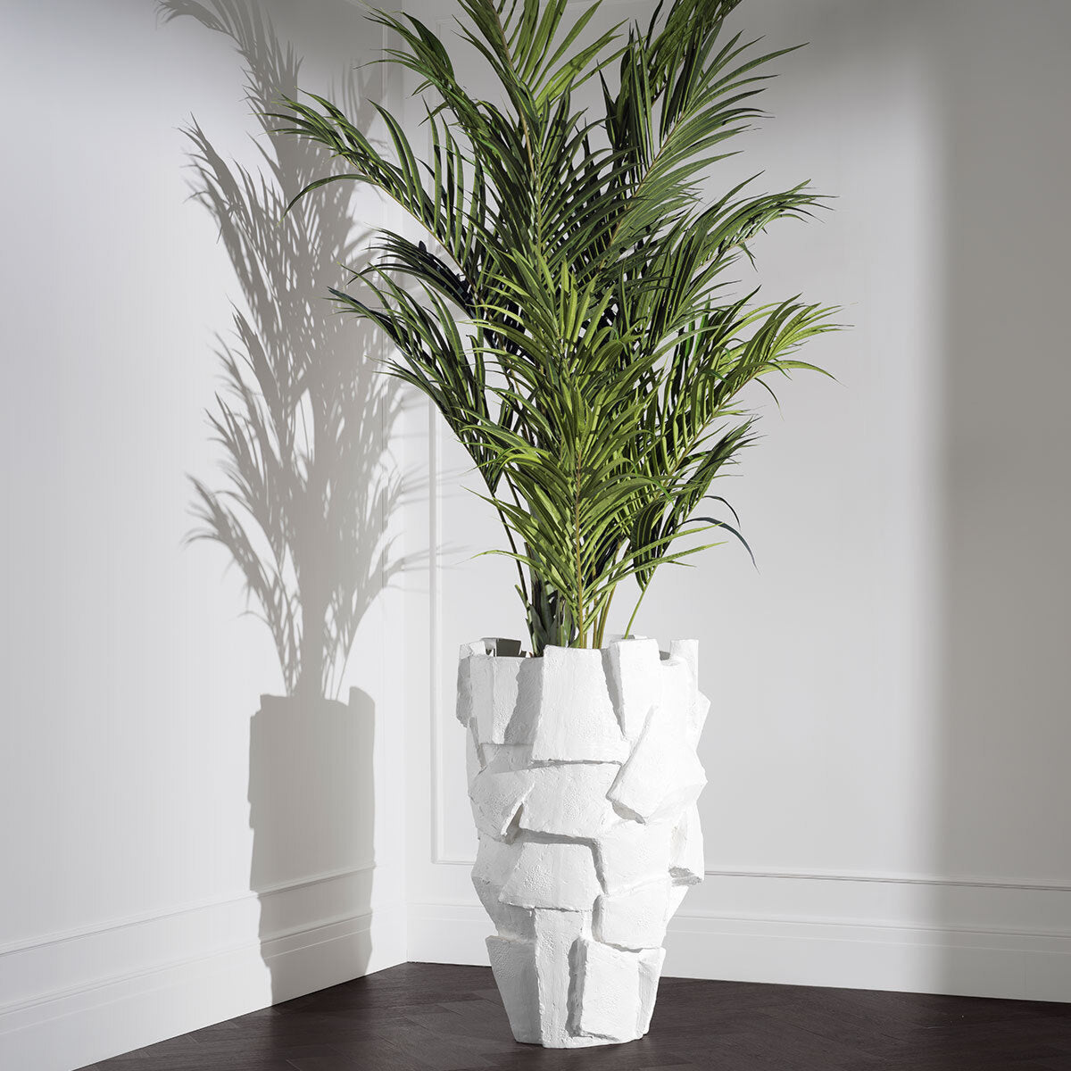 White Fiberglass Planter Sevilla | Eichholtzmh.com