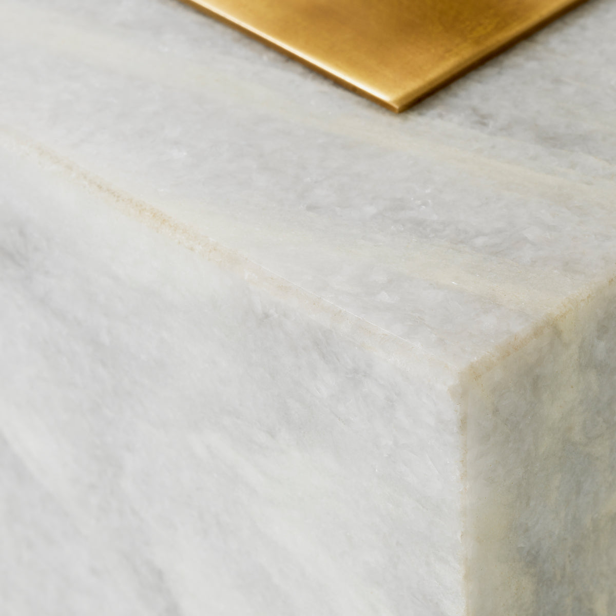 White Marble Table Mirror Jovanni | Eichholtzmh.com
