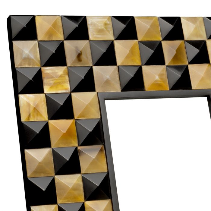 Picture Frame Magician