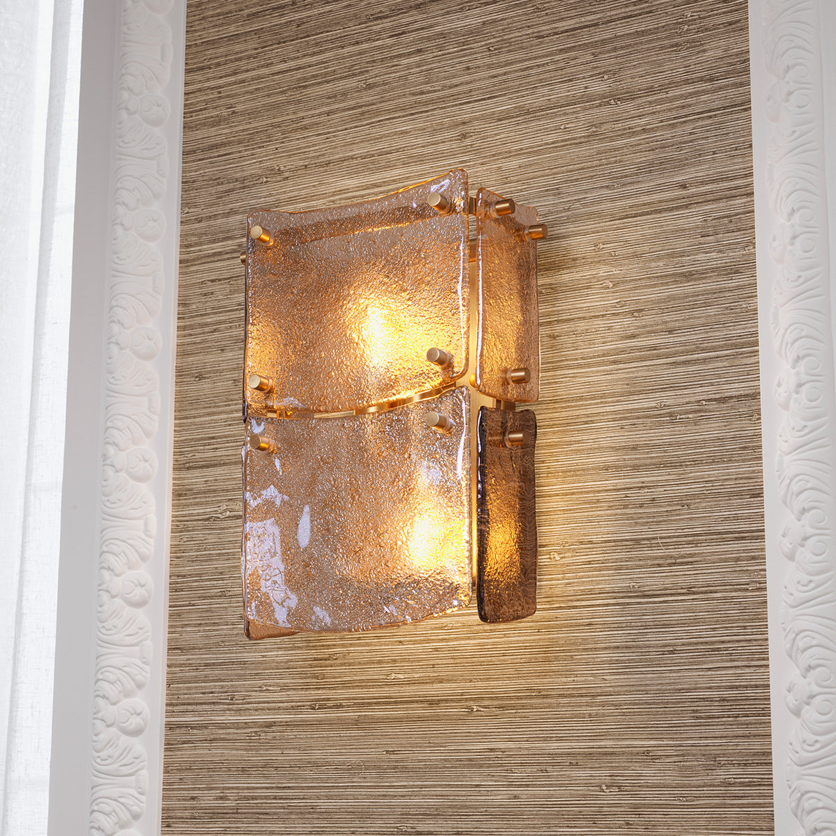 Brass Wall Lamp Laurent | Eichholtzmh.com