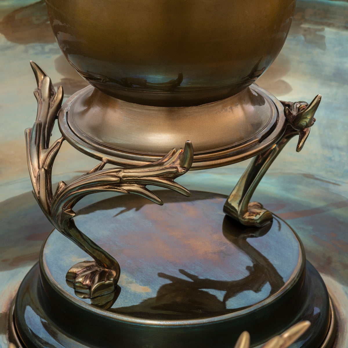 Vintage Brass Sculptural Wine Cooler XXL Prestige | Eichholtzmh.com