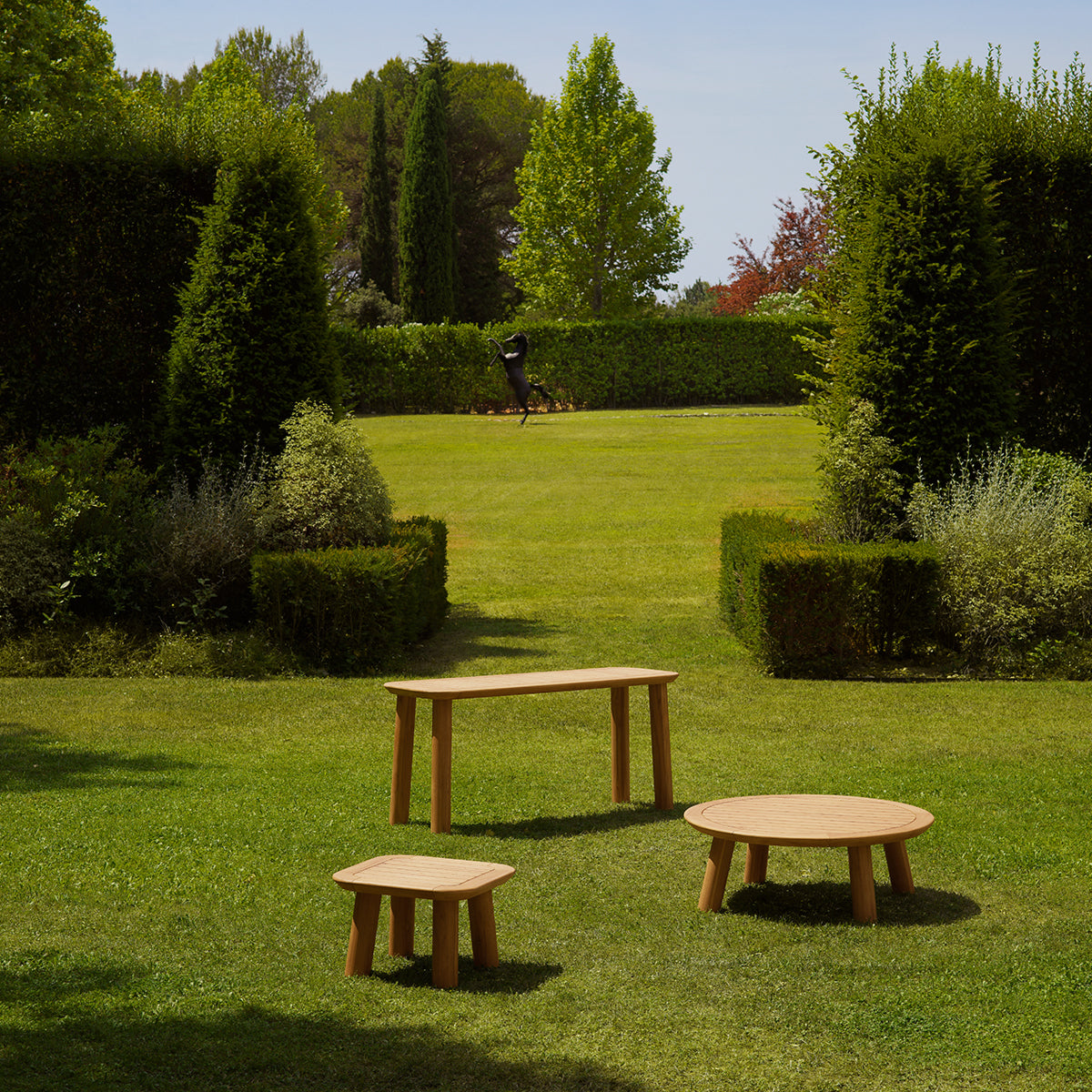 Teak Outdoor Side Table Weston | Eichholtzmh.com