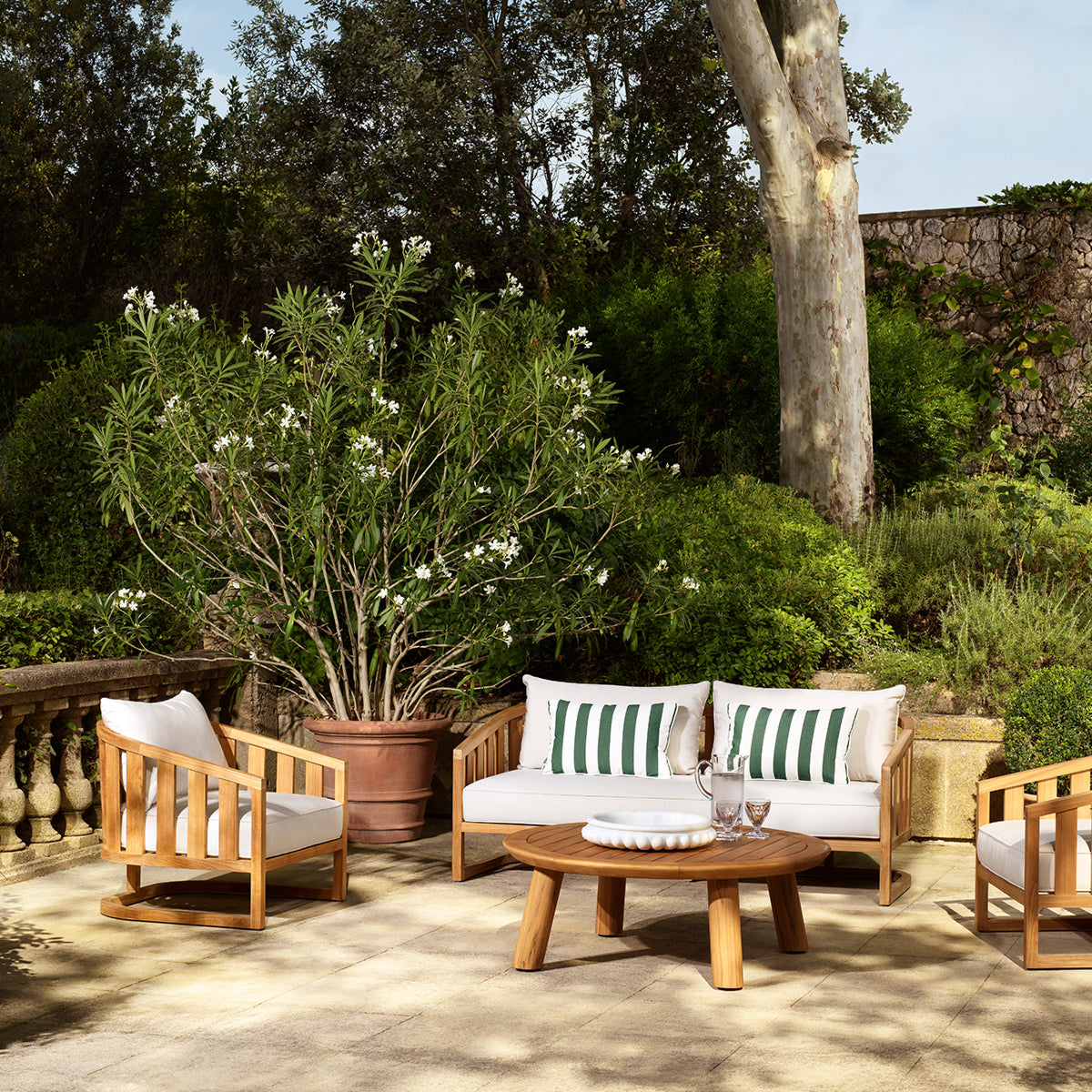 Natural Teak Outdoor Sofa Aruba | Eichholtzmh.com