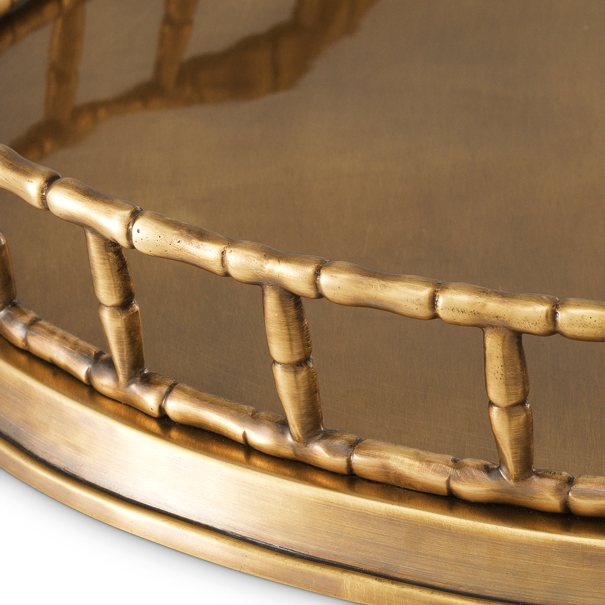 Round Vintage Brass Tray Fairgrove | Eichholtzmh.com