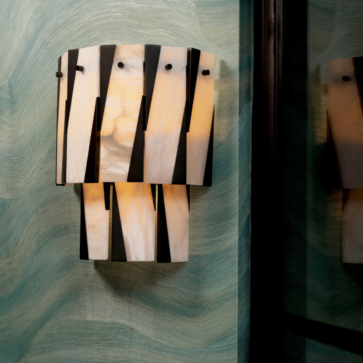Tiered Alabaster Wall Lamp Rivington | Eichholtzmh.com