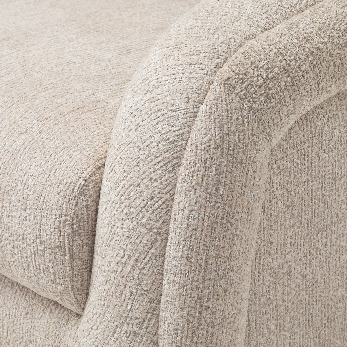 Gray Curved Lounge Chair Avenza | Eichholtzmh.com