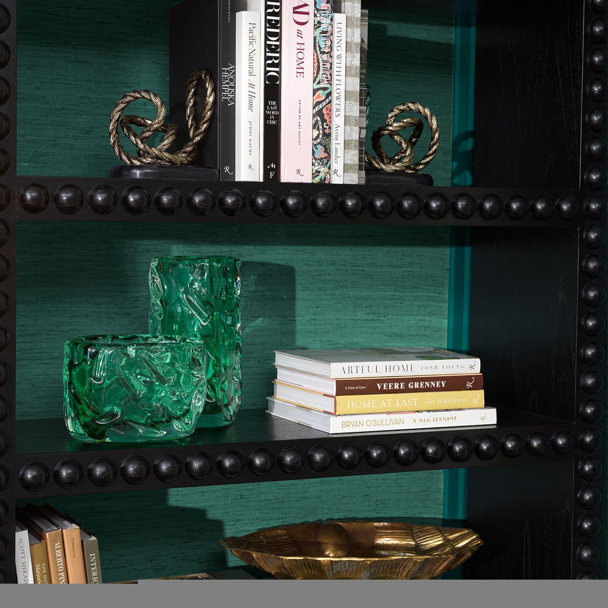 Green Hand-blown Glass Vase Avoir | Eichholtzmh.com
