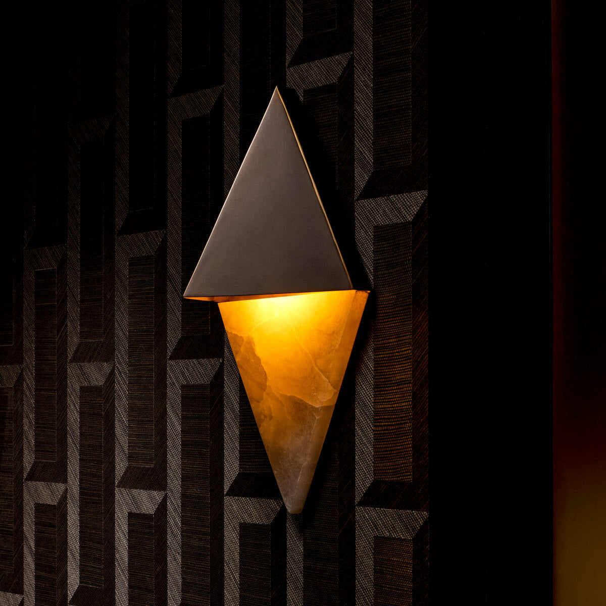Bronze & Alabaster Wall Lamp Mirabeau | Eichholtzmh.com