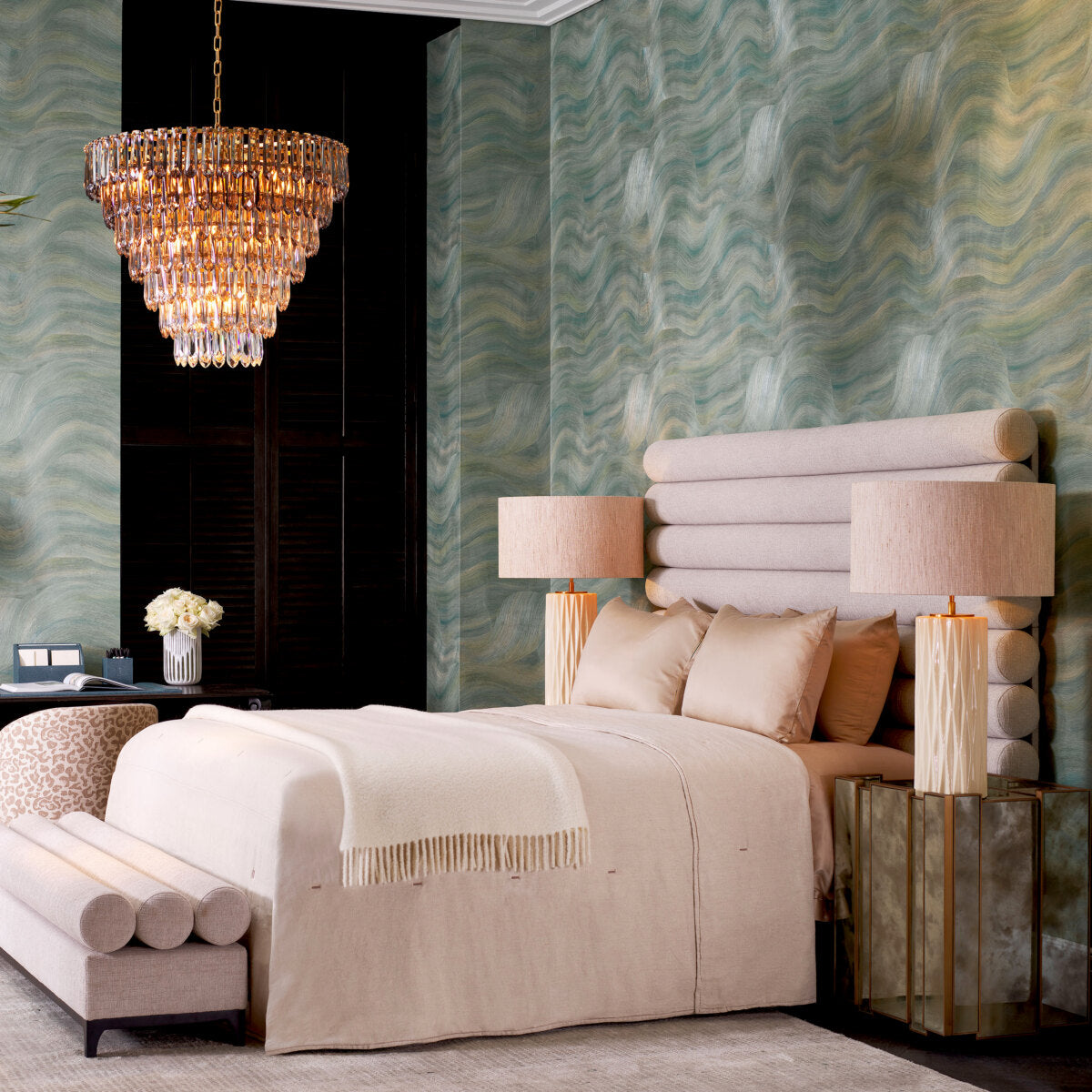 Cream Ceramic Table Lamp Amarello | Eichholtzmh.com