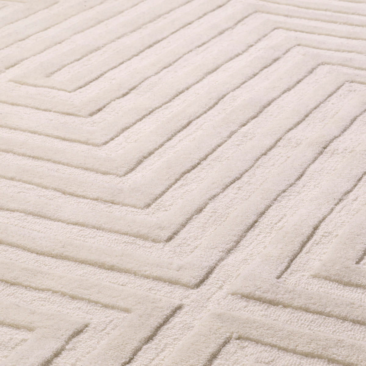 Off-White Wool Carpet Breck | Eichholtzmh.com