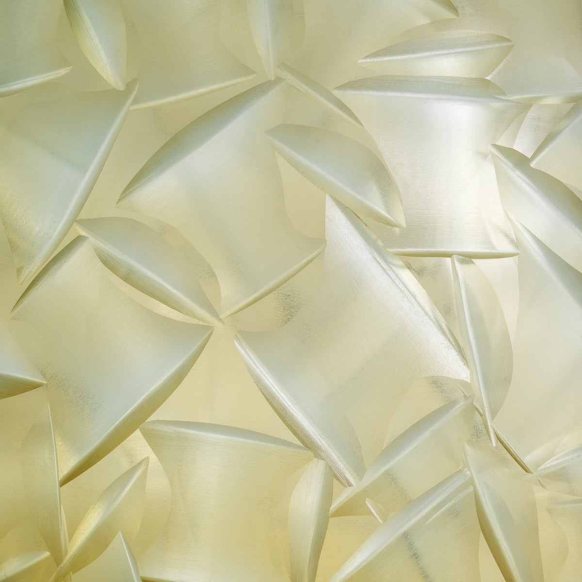 Handmade Glass Vase Hadleigh | Eichholtzmh.com