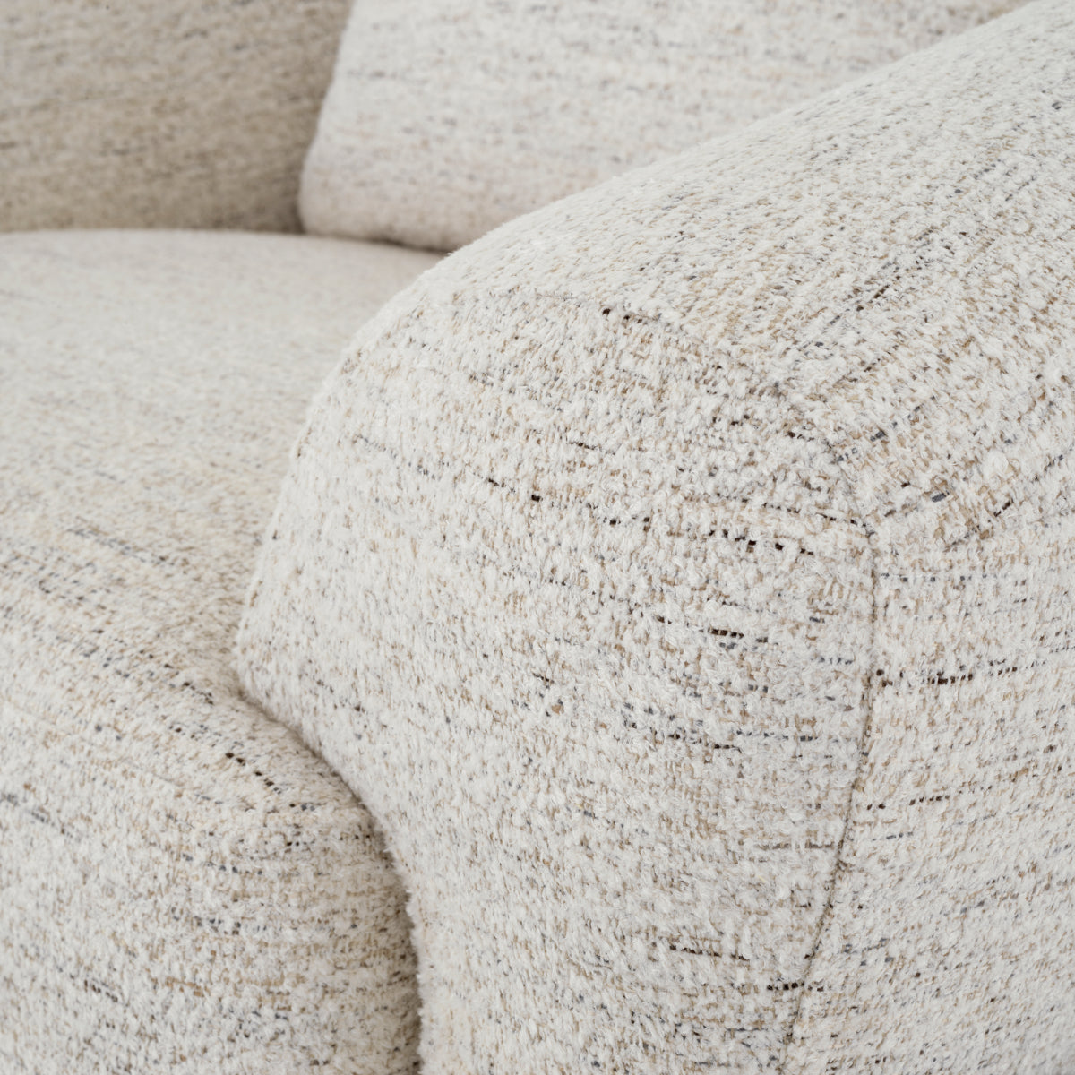 Curved Lounge Chair Siderno | Eichholtzmh.com
