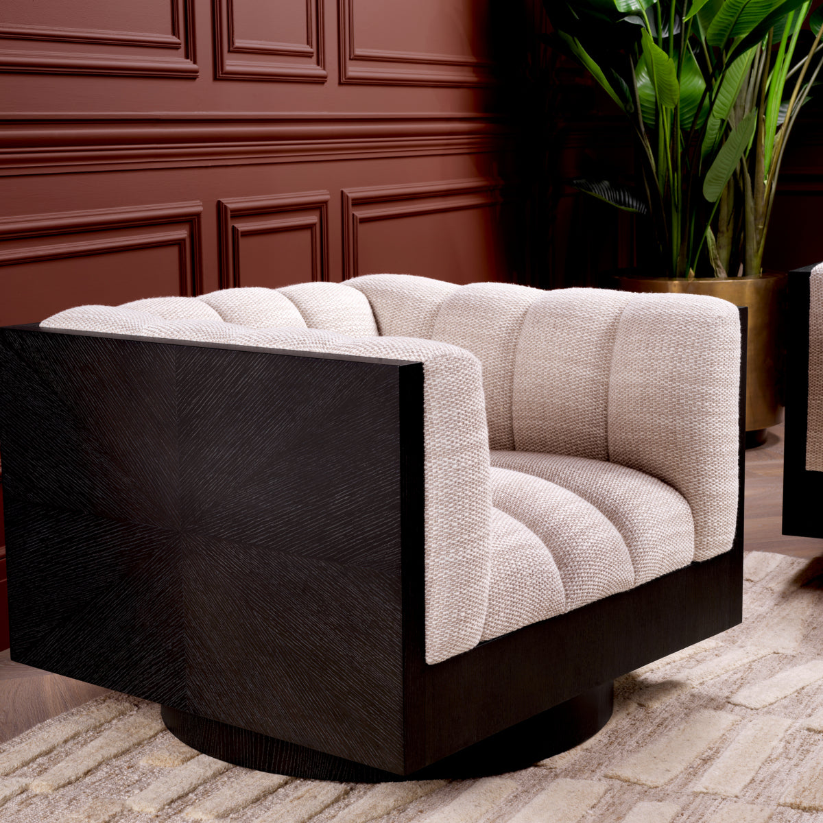 Sand Barrel Swivel Chair Davide | Eichholtzmh.com