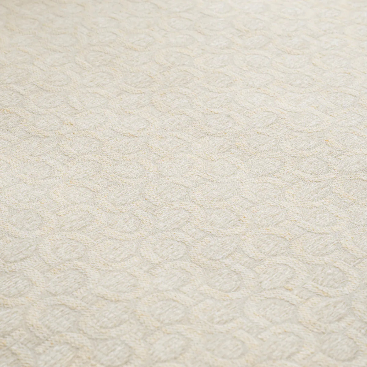 Sunbeam Off-White Sofa Montgomery | Eichholtzmh.com