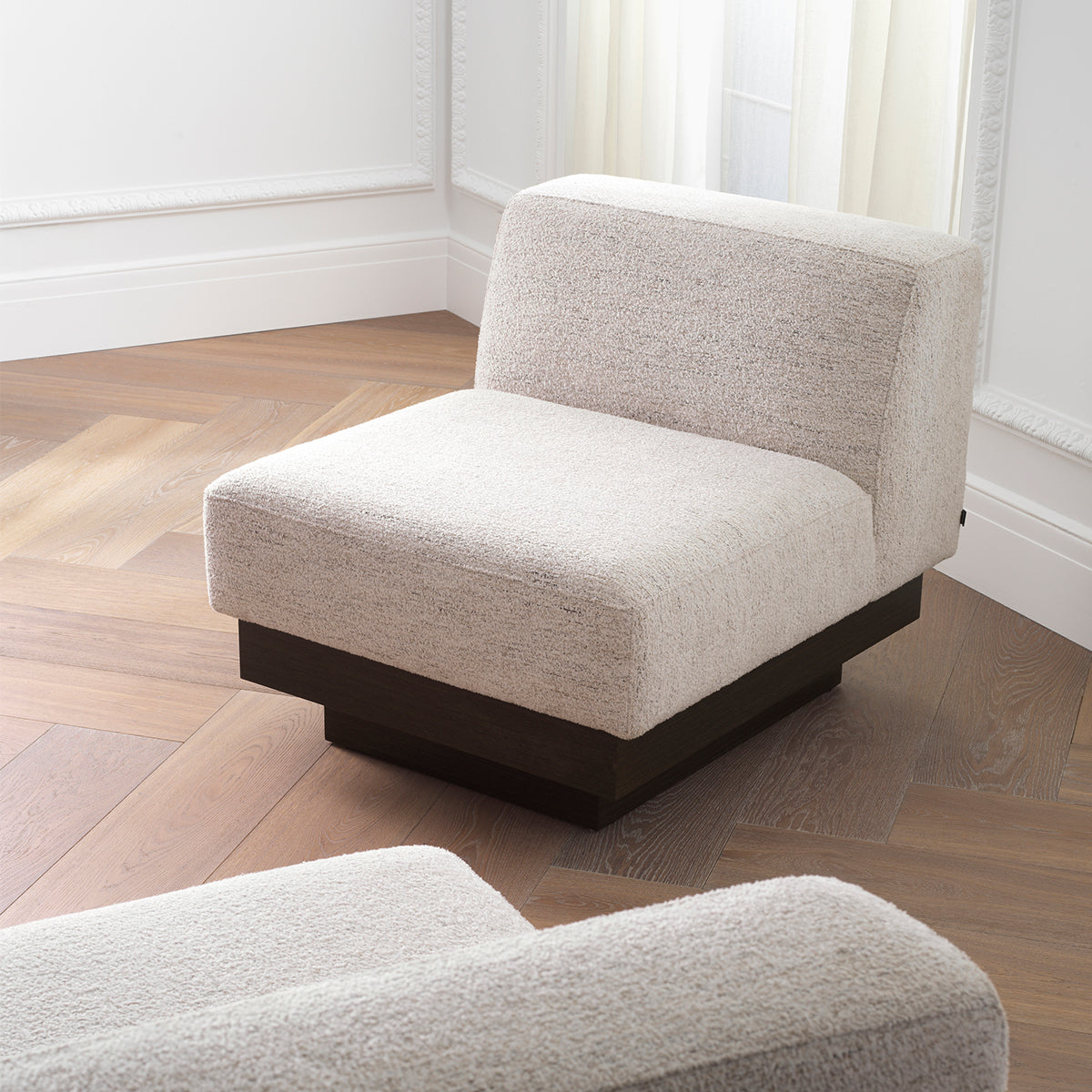 Off-white Upholstered Chair Bastion | Eichholtzmh.com