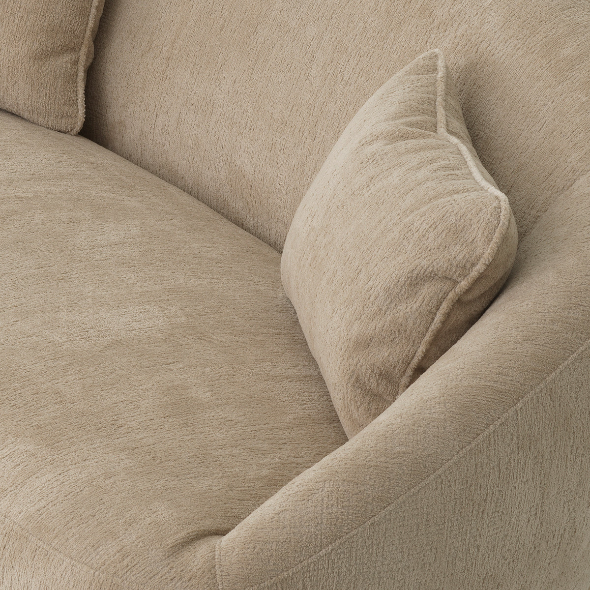 Beige Curved Sofa Avenley | Eichholtzmh.com