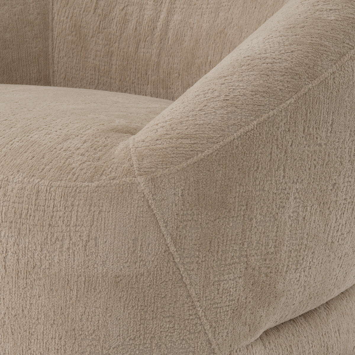 Beige Curved Lounge Chair Avenley | Eichholtzmh.com