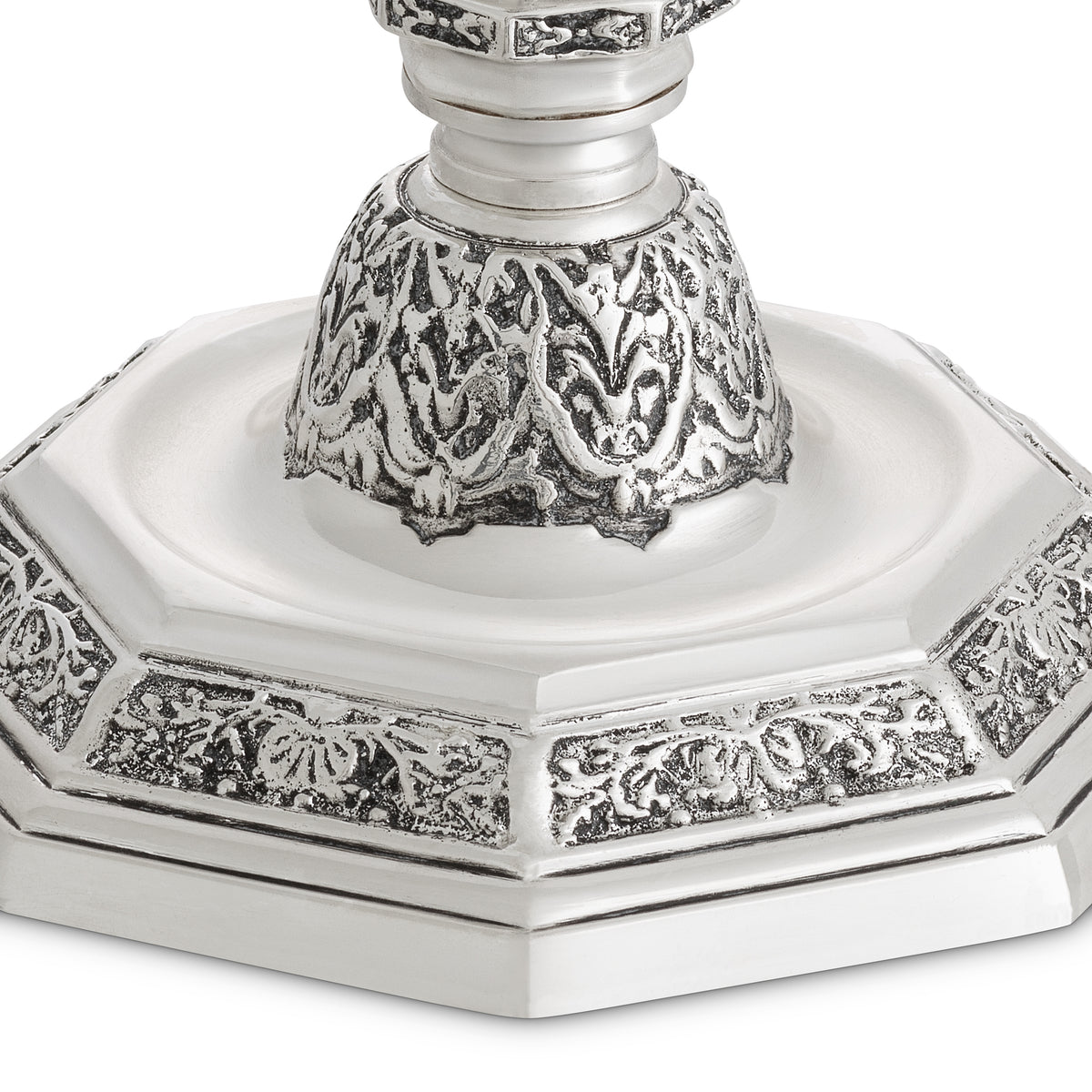 Antique Silver Candle Holder Delavigne | Eichholtzmh.com